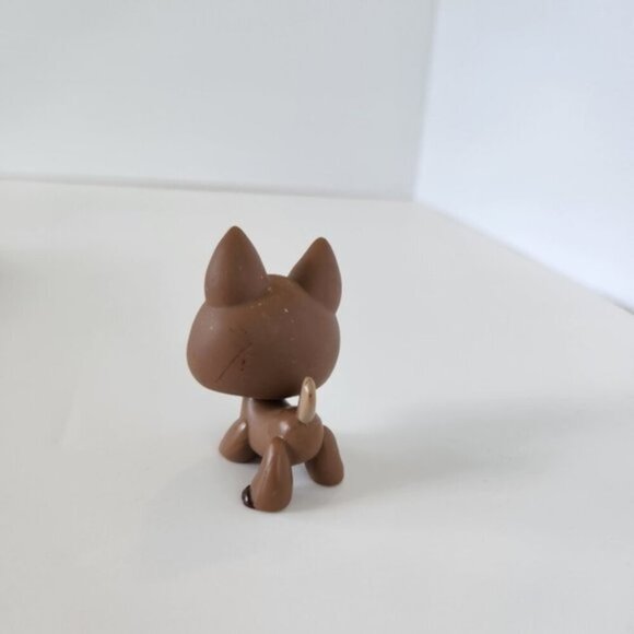 Littlest Pet Shop German Shepherd Two Tone Brown LPS 867 Purple Eyes Dog Puppy - Picture 3 of 3